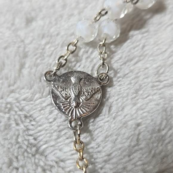 #530 White Bead cross Rosary 17 inches long - Picture 6 of 6